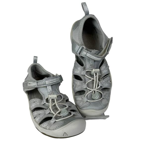 Keen Moxie Girls Silver Glitter Sandals Size 13 Hiking Water Shoes - Picture 1 of 7